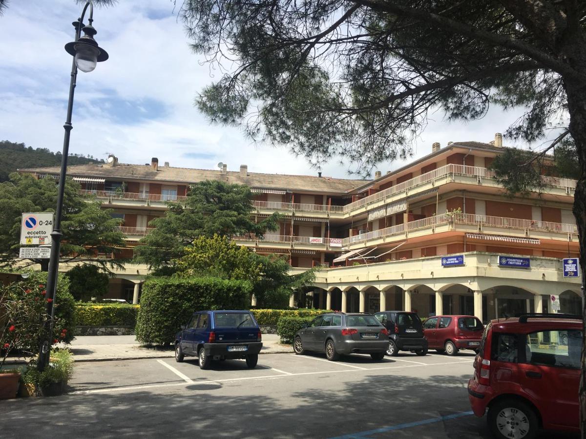 Minerva Appartement Deiva Marina Buitenkant foto