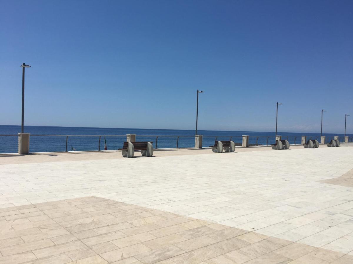 Minerva Appartement Deiva Marina Buitenkant foto